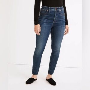 Madewell Curvy High-Rise Skinny Jeans in Lanette Wash